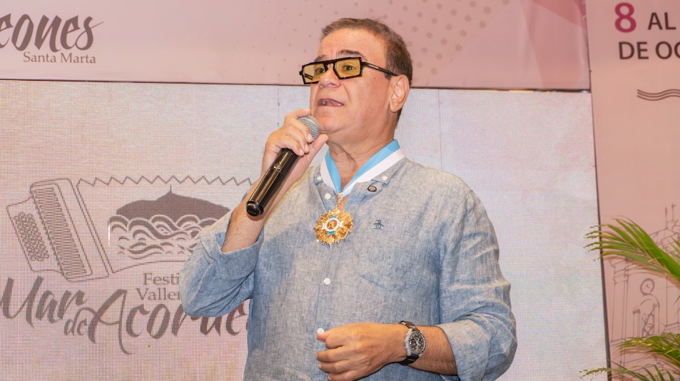 Iván Villazón homenajeado en el Festival Mar de Acordeones de Santa Marta, edición 30