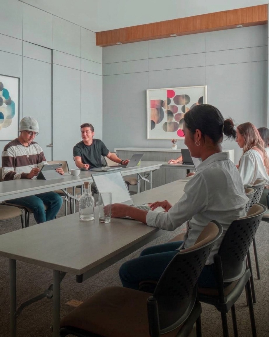 El salón Gaira del AC by Marriott Santa Marta tiene 144 metros cuadrados, doble altura y capacidad para 100 personas en cóctel.