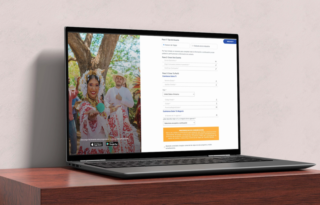 Pantalla de registro de Panamá Travel Pro en laptop, con formulario en español para asesores de viajes y visitantes de la industria, y descarga disponible en App Store y Google Play.